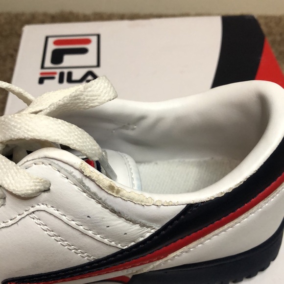 Fils - Picture 7 of 8